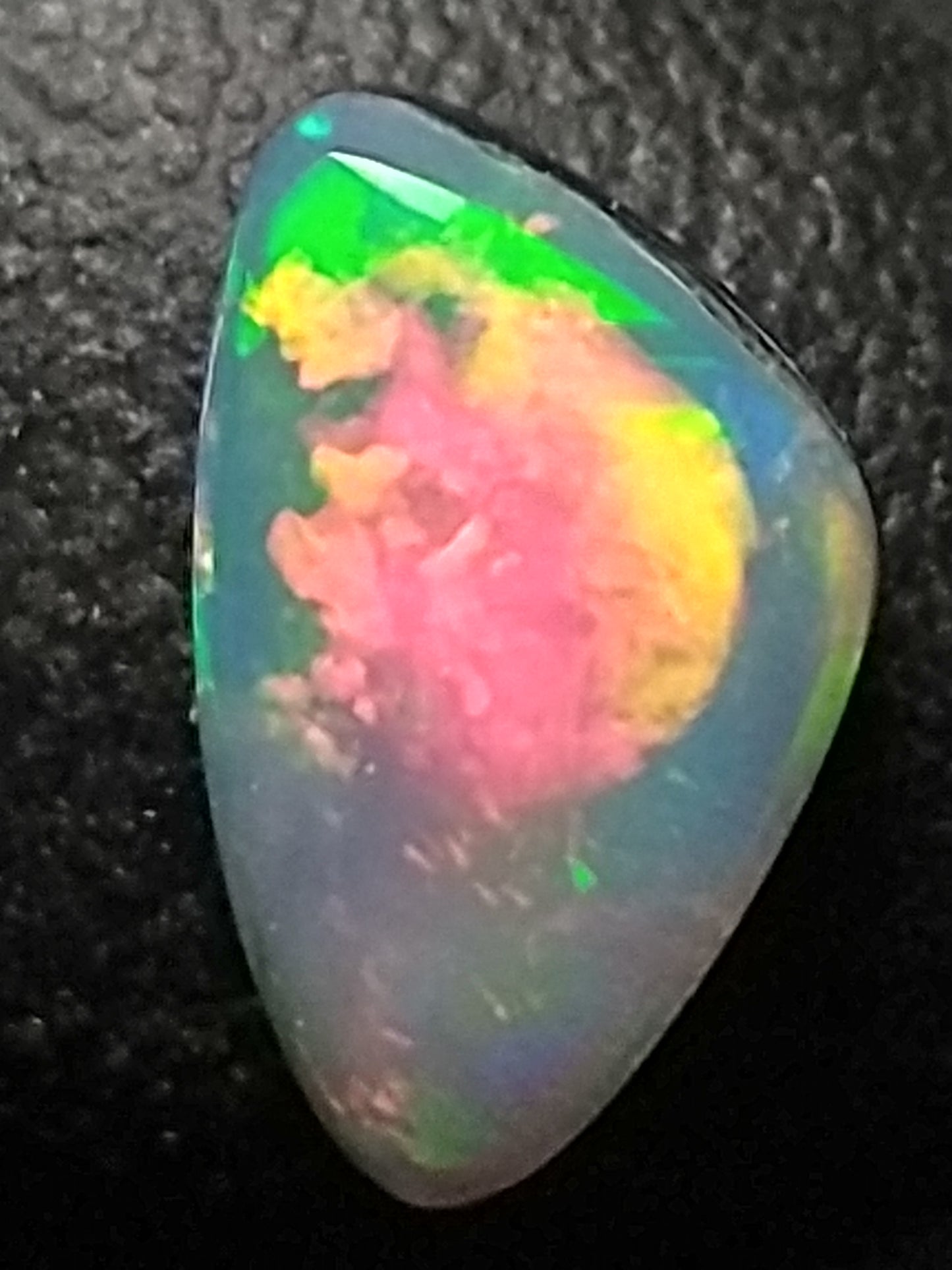Opal Ethiopian Cabochon 2 Carat