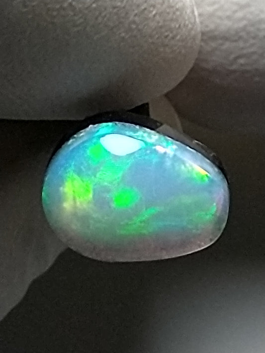 Opal Ethiopian Cabochon 3.5 Carat