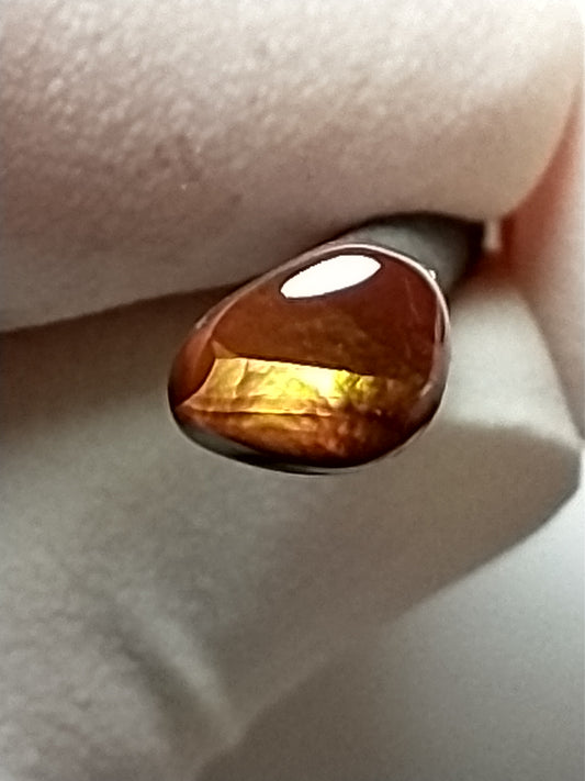 Fire Agate Cabochon, 1 Carat